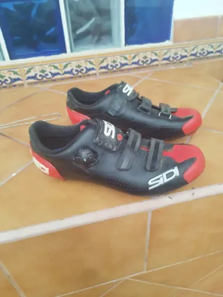 Zapatillas Sidi Ciclismo , montaña,rojas y negras
