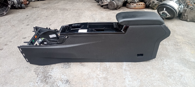 APOYABRAZOS CENTRAL CITROEN C4 BERLINA 1.5 HDI 13