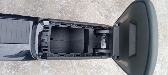 APOYABRAZOS CENTRAL CITROEN C4 BERLINA 1.5 HDI 13