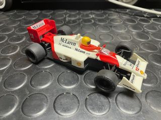 Scalextric McLaren MP4 F1