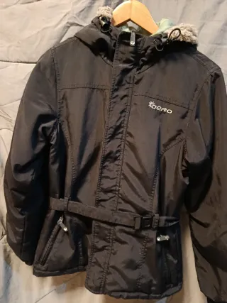 Chaqueta invierno Aeropostale negra