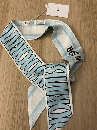 Foulard Dior in Seta Azzurro