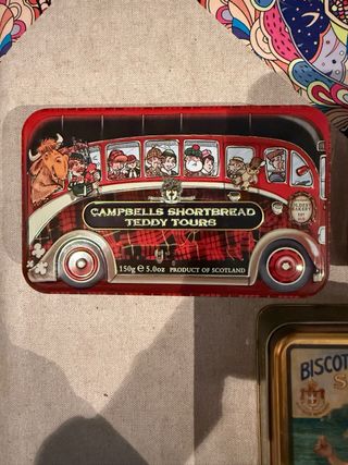 Lote 3 latas vintage: galletas y cigarrillos