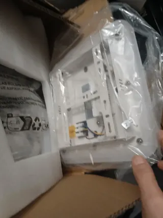 Lampada LED bianca in plastica