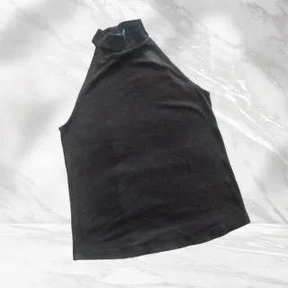 Top Negro Stradivarius Cuello Alto Talla S