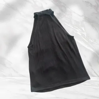 Top Negro Stradivarius Cuello Alto Talla S