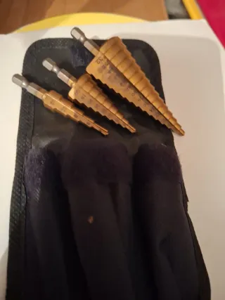 3 Brocas Escalonadas Cónicas