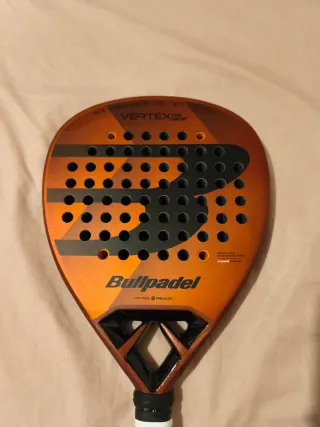 Pala de pádel Bullpadel vertex