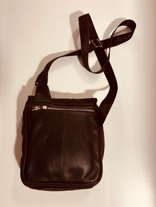 Bolso vintage Piquadro de piel marron