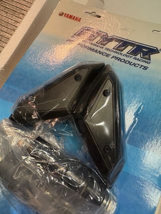 Protectores anticaídas Yamaha YZF R7 MT07 GYTR