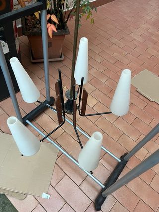 Lampadario vintage Stilnovo in legno vetri opalini