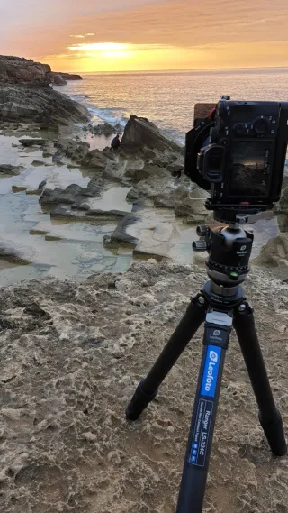 Trípode Leofoto LS-324C + Rotula + base niveladora