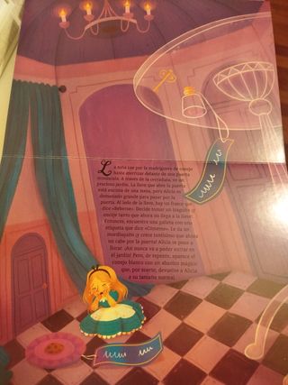 Alicia en el País de ... Libro proyector