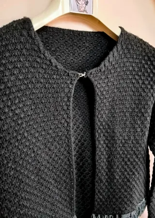 Giacchina corta con piume