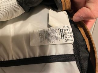 Mochila Quechua 30L Negra y Marrón