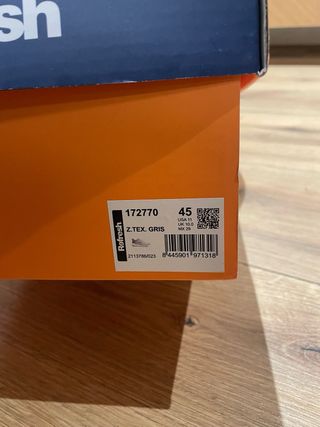 Zapatillas Refresh Unisex Gris y Naranja