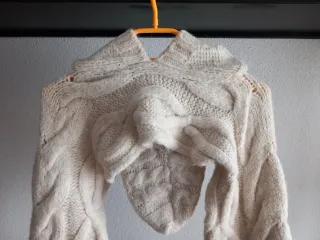 Zara Bolero Knit cropped capucha talla S