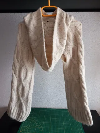 Zara Bolero Knit cropped capucha talla S