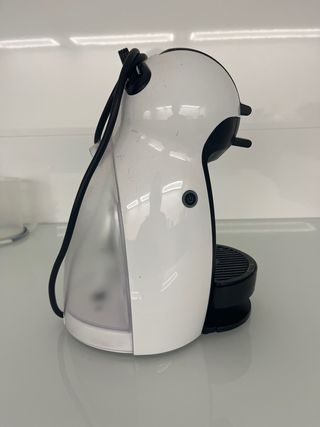 Cafetera Dolce Gusto Blanca y Negra