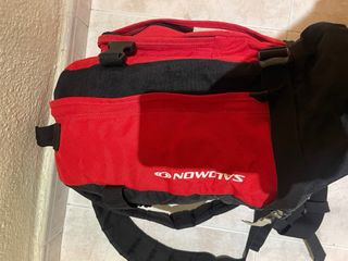 Mochila Salomon Roja y Negra