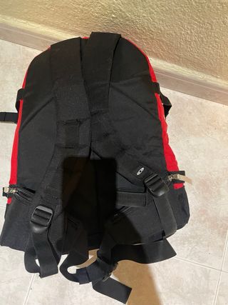 Mochila Salomon Roja y Negra