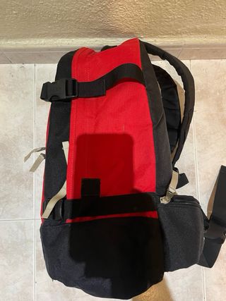 Mochila Salomon Roja y Negra