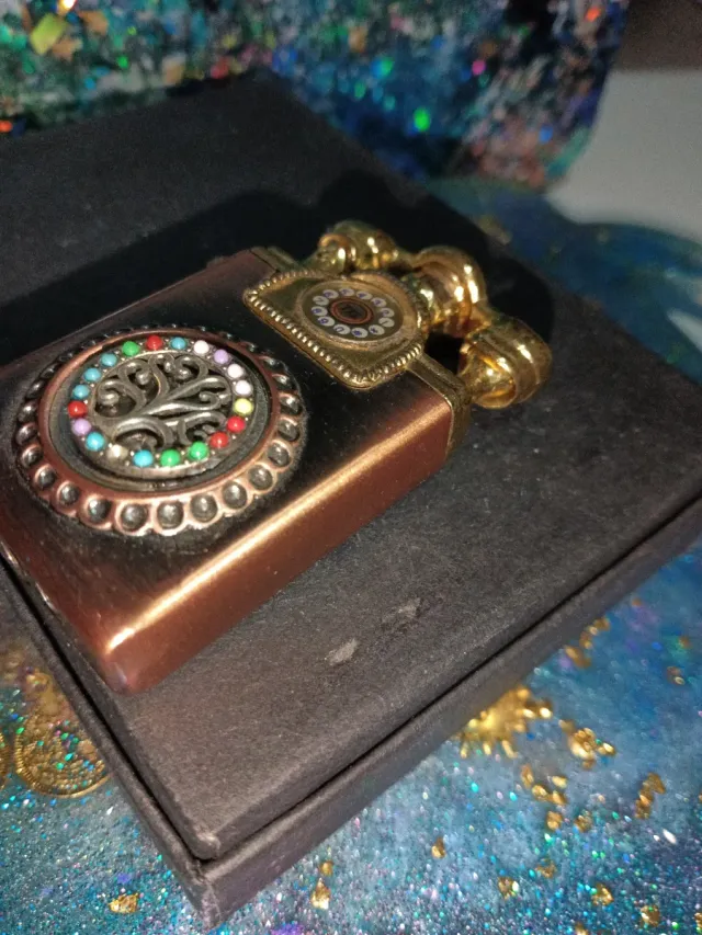 Mechero de gas tipo Zippo con rueda de la suerte