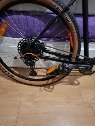 Bicicleta KTM montaña