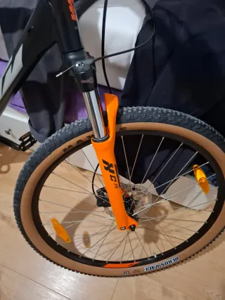 Bicicleta KTM montaña