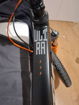 Bicicleta KTM montaña