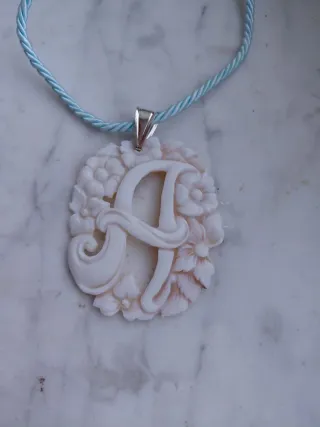 Ciondolo Cammeo Lettera A + Laccio omaggio