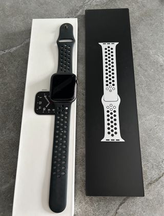 Apple Watch Negro y Blanco