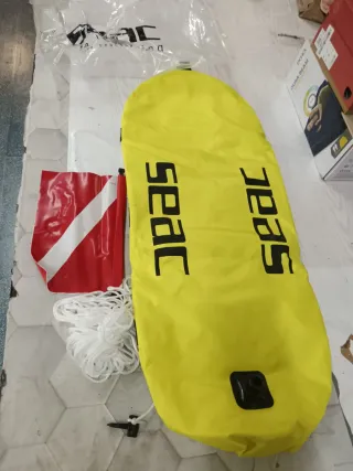 Boya SEAC Master Siluro buceo