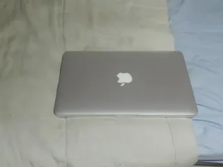 MacBook Pro 13 2015 i5 8GB RAM 512GB