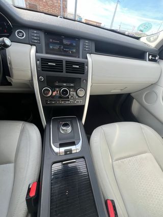 Land Rover Discovery Sport 2015