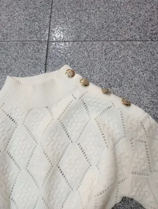 Jersey blanco cuello alto talla S