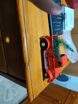 Camión de Navidad Rojo Juguete. Nuevo. En su caja.