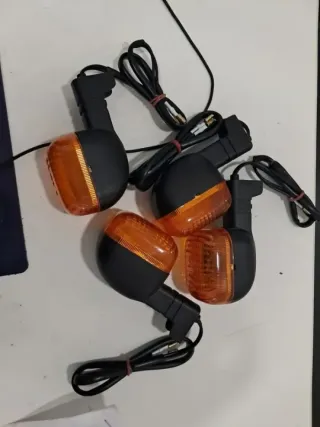 4 intermitentes derbi variant