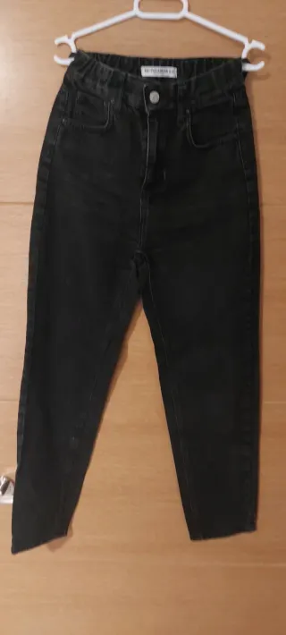 Vaqueros Pull&Bear negros talla 46