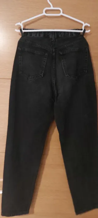 Vaqueros Pull&Bear negros talla 46