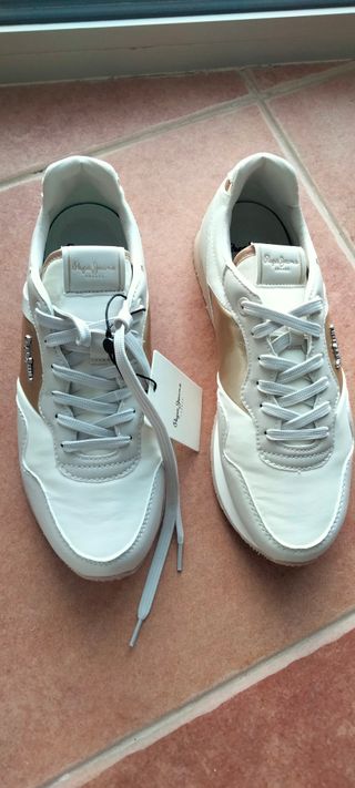 Deportivas Pepe Jeans Blancas y Doradas
