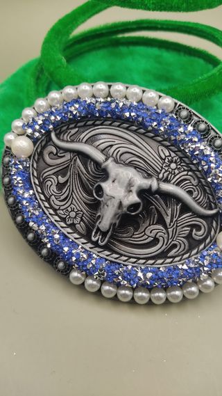 Fibbia stile western teschio toro