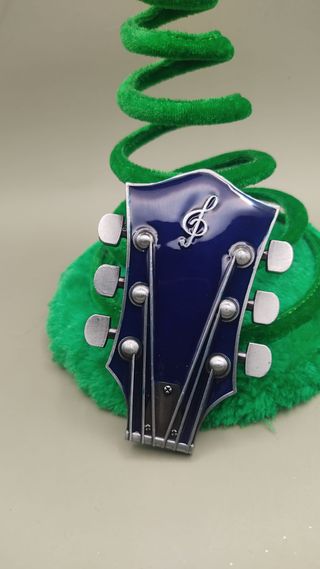 Fibbia smaltata chitarra con chiave di violino