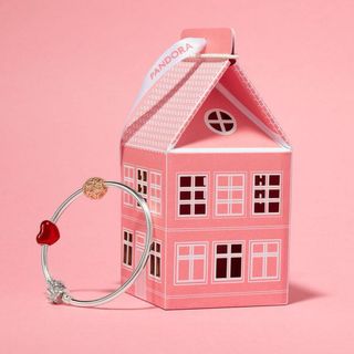 Pulsera Pandora y charms Corazón Rojo y Dorado