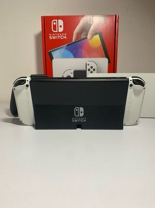 Nintendo Switch OLED + Accessori