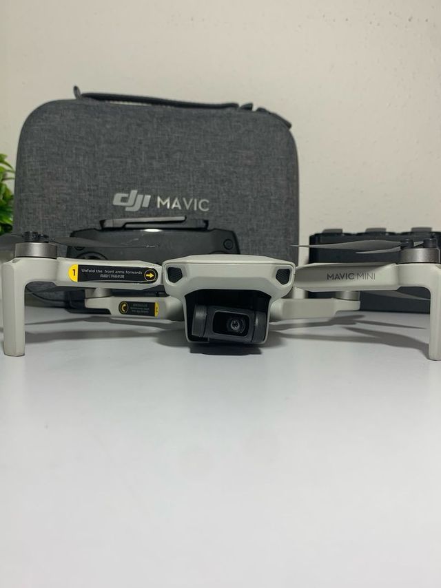 DJI Mavic Mini Fly More Combo
