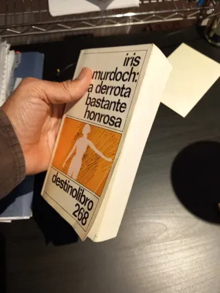 IRIS MURDOCH: UNA DERROTA BASTANTE HONROSA
