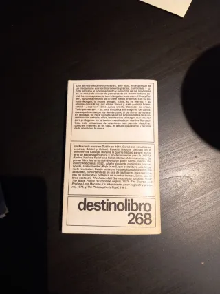 IRIS MURDOCH: UNA DERROTA BASTANTE HONROSA