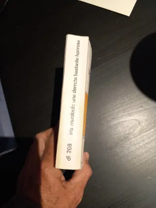 IRIS MURDOCH: UNA DERROTA BASTANTE HONROSA