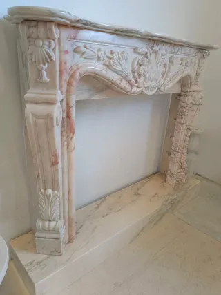 Chimenea estilo francés de mármol